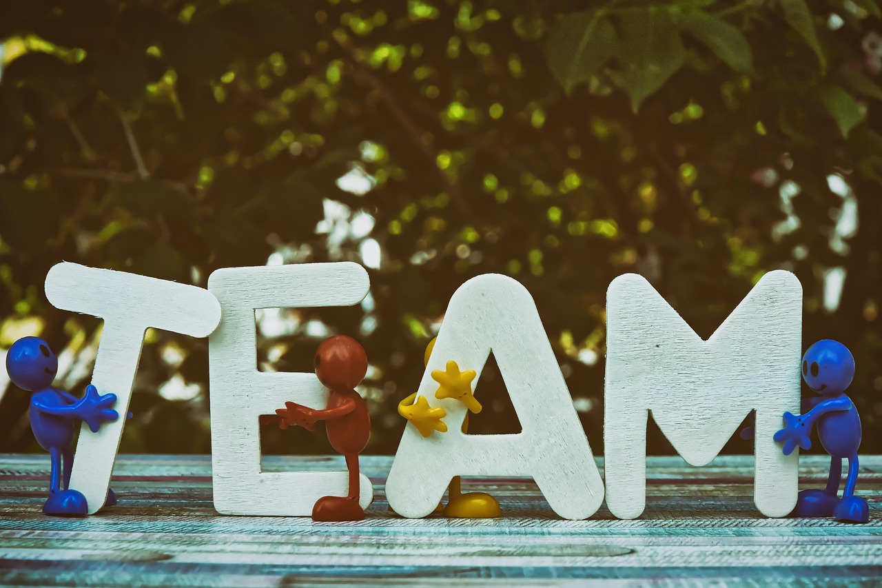 易名实名账号：一家app官方详情下载教程